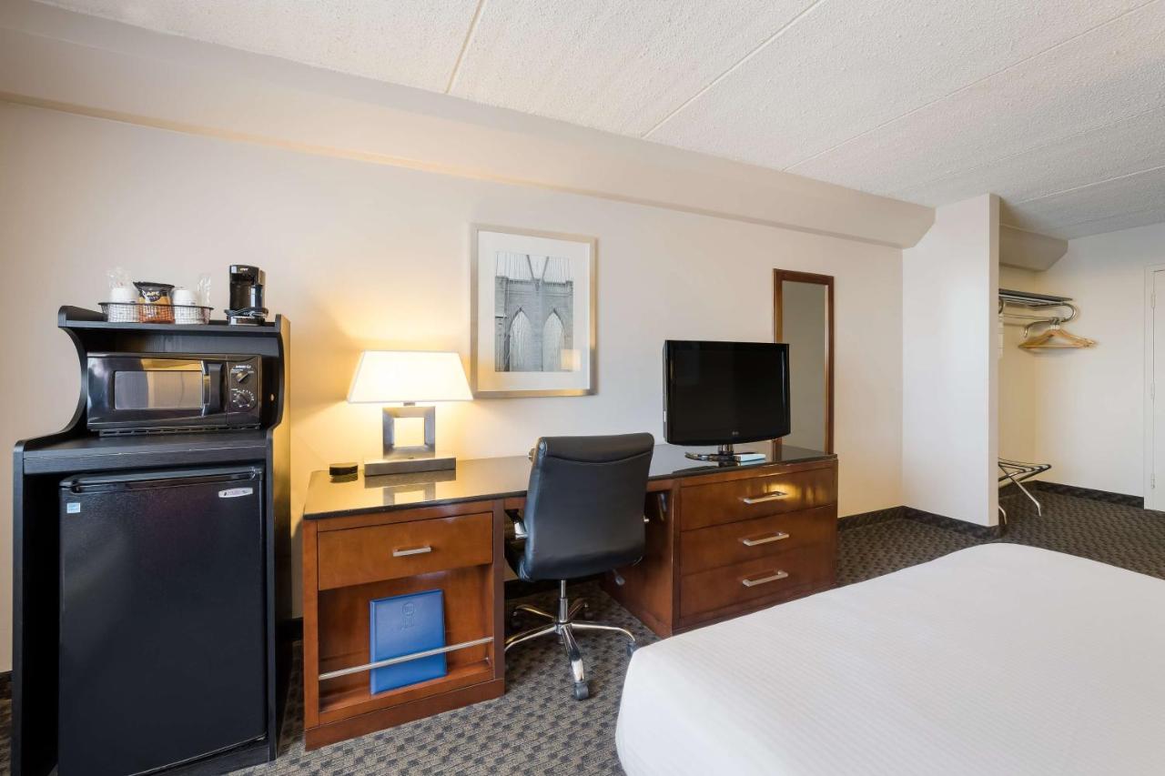 Deluxe Double Room at Best Western Riverfront Inn
