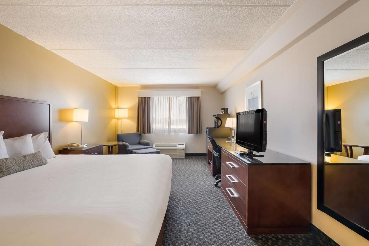 King Room with River View - Non smoking at Best Western Riverfront Inn