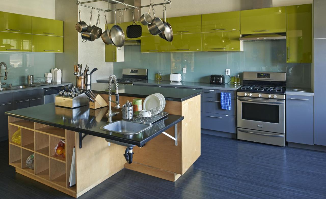  | HI San Diego Downtown Hostel