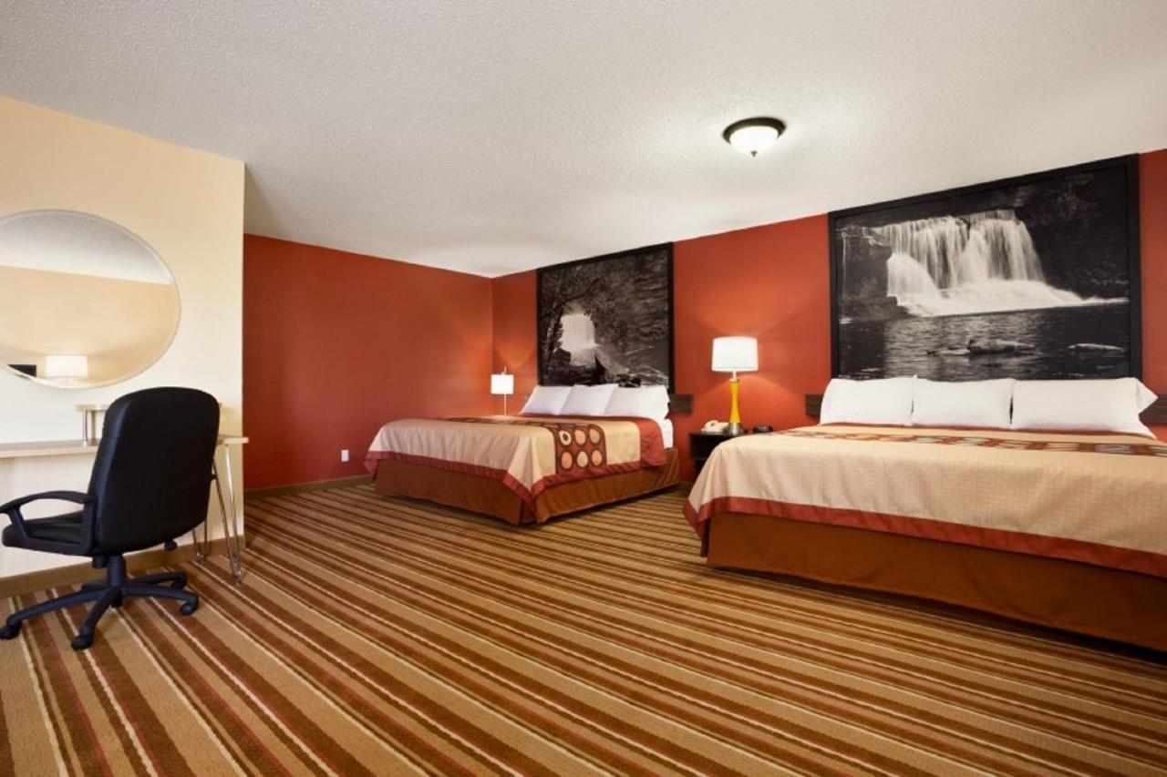 Studio Suite with Two King Beds - Non-Smoking at Baymont by Wyndham Mattoon