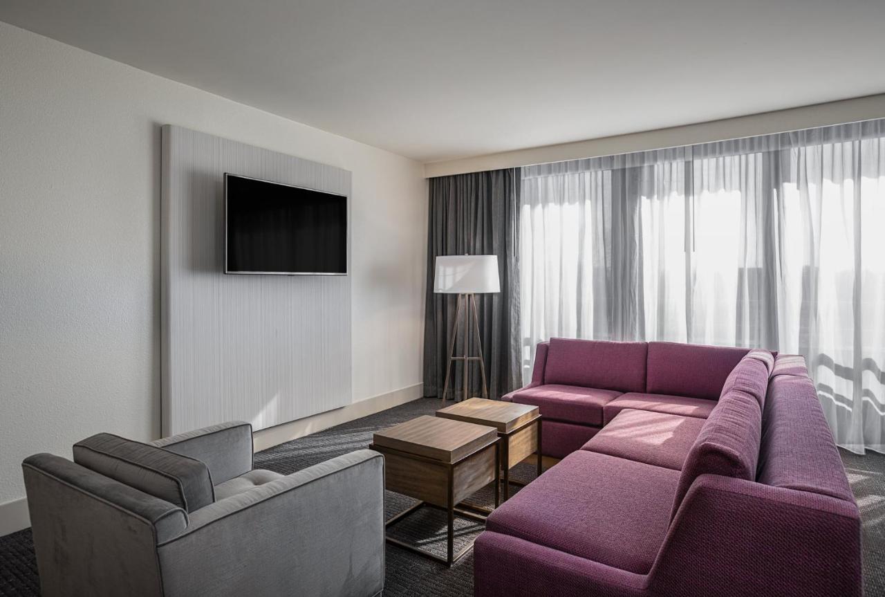 | Crowne Plaza Hotel Atlanta Perimeter at Ravinia, an IHG Hotel