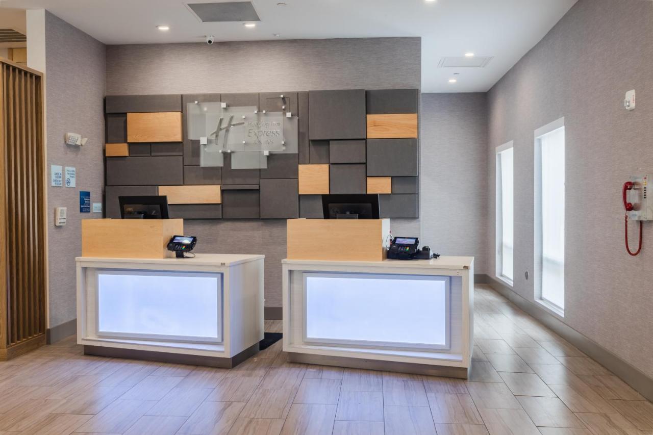  | Holiday Inn Express & Suites - Columbia Downtown, SC - The Vista