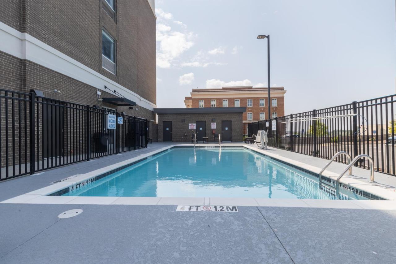 | Holiday Inn Express & Suites - Columbia Downtown, SC - The Vista