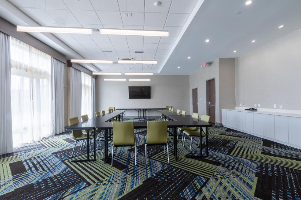 | Holiday Inn Express & Suites - Columbia Downtown, SC - The Vista
