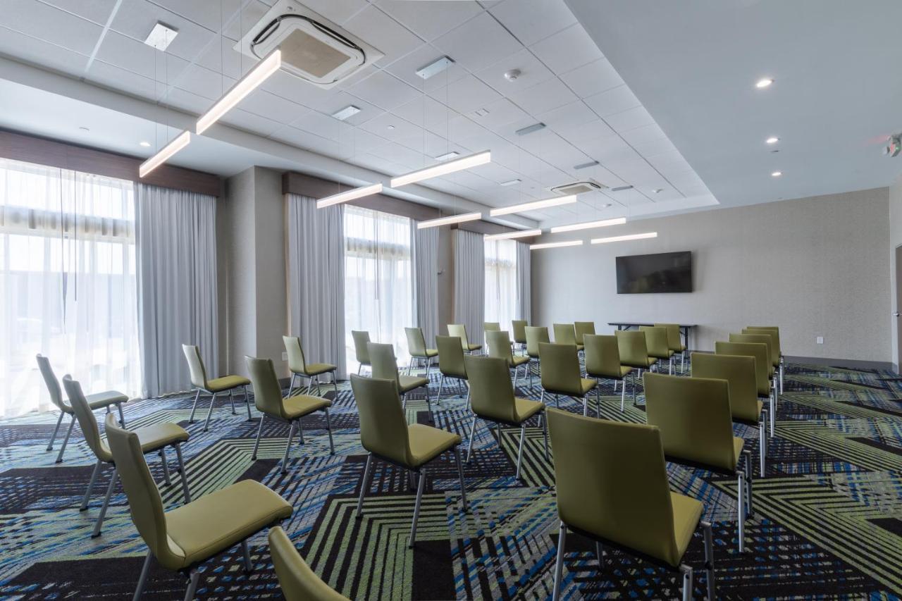 | Holiday Inn Express & Suites - Columbia Downtown, SC - The Vista