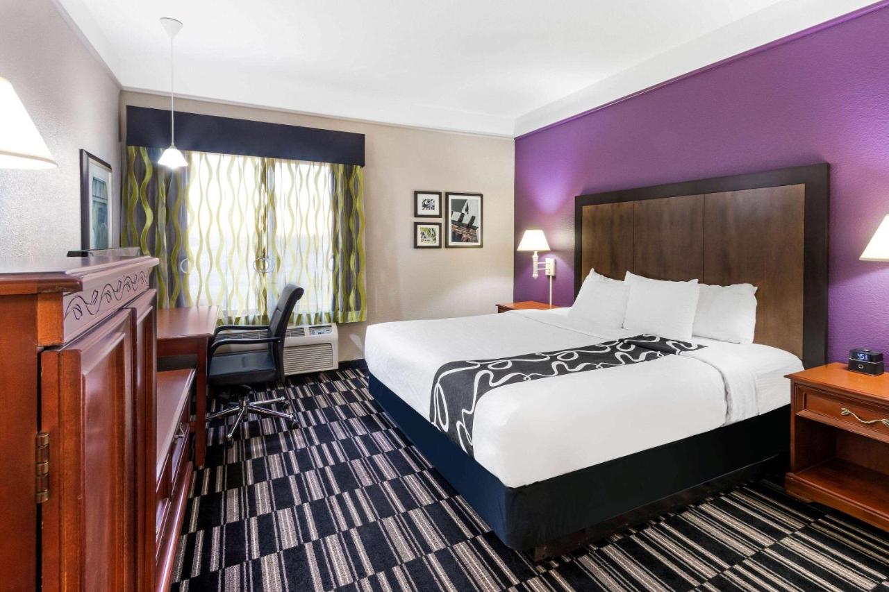 King Room - Disability Access at La Quinta Inn & Suites by Wyndham Roswell