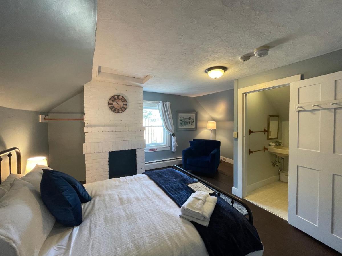 | Stone Hearth Inn and Eatery