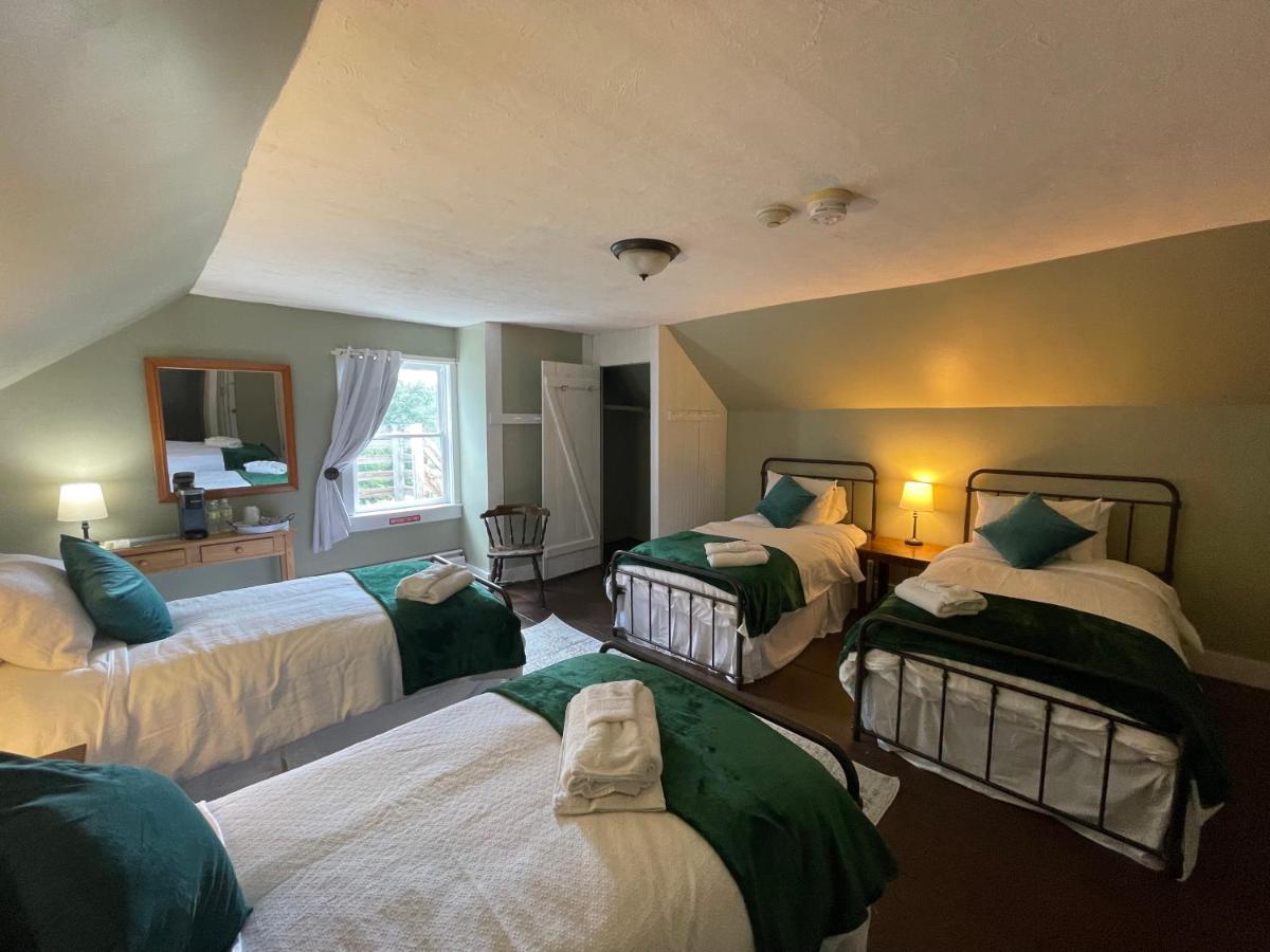 | Stone Hearth Inn and Eatery