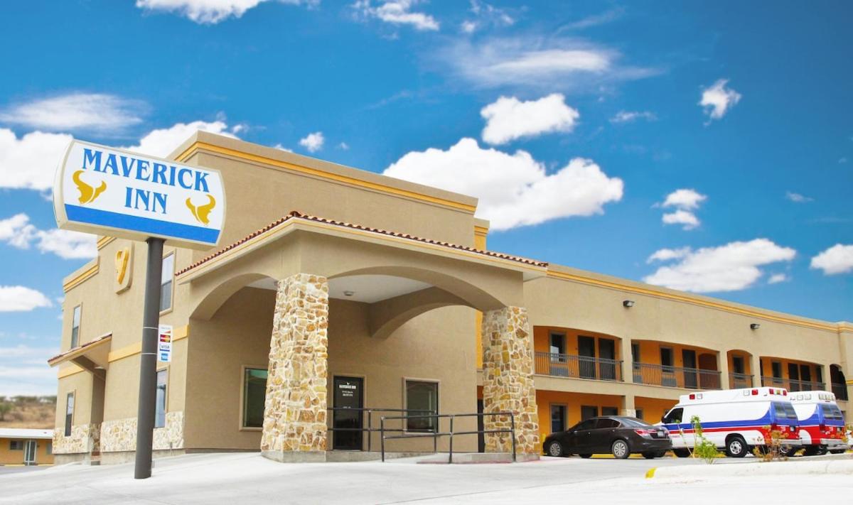 | Maverick Inn