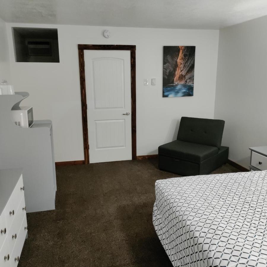 | High Desert Inn