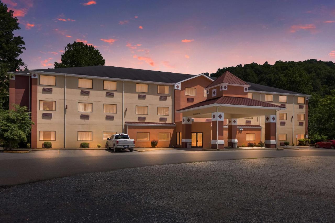 | Best Western Logan Inn