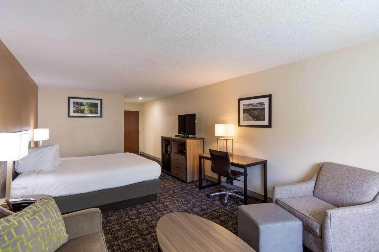 | Best Western Logan Inn
