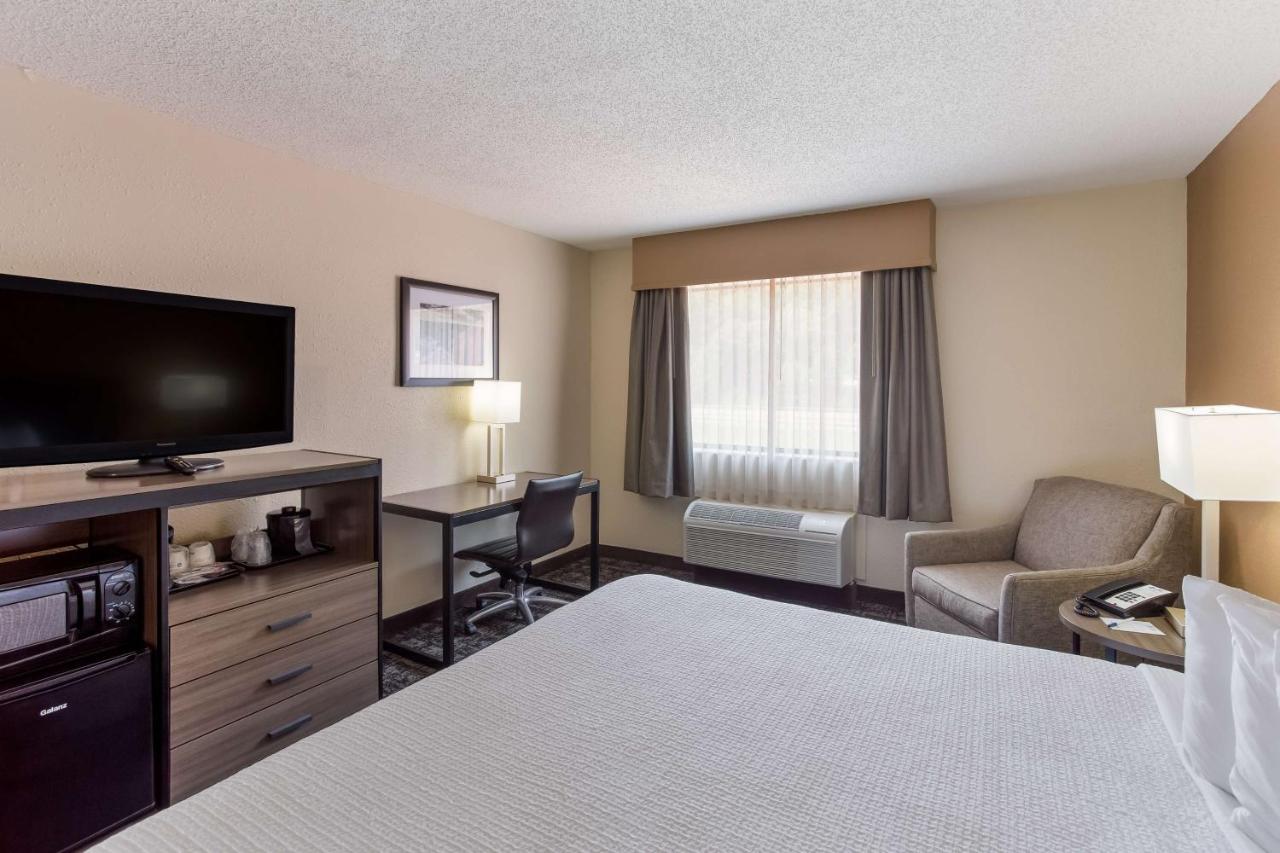 | Best Western Logan Inn