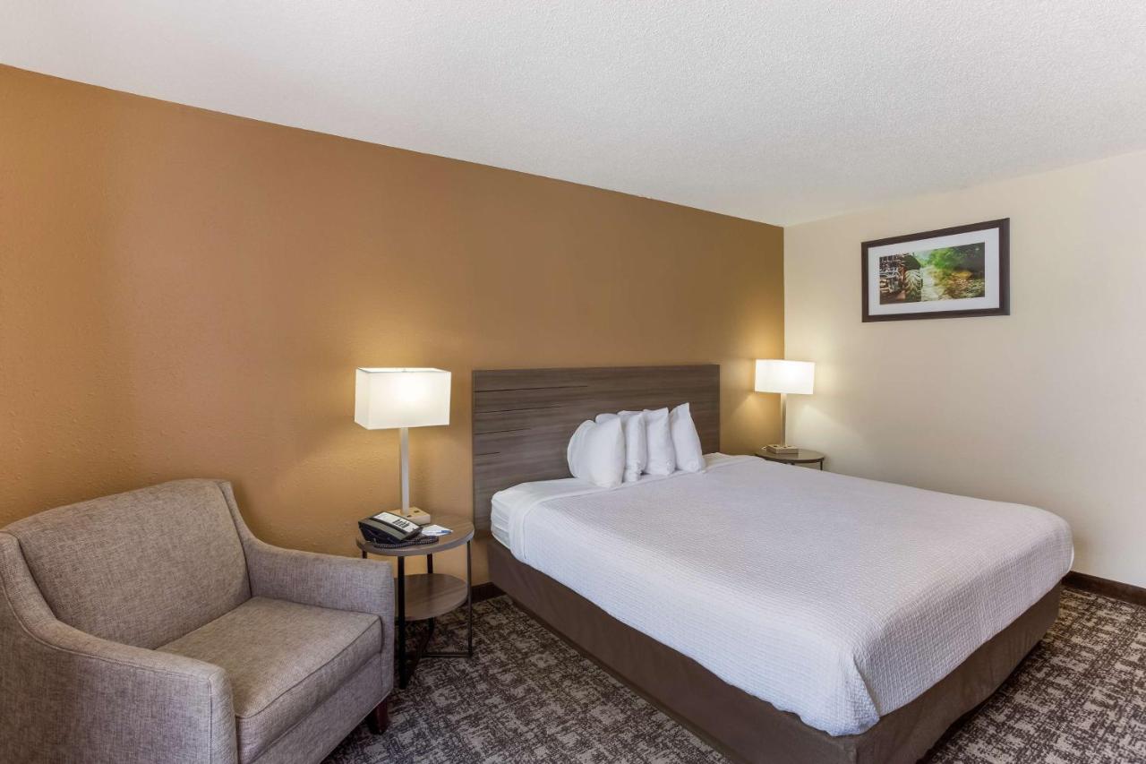 | Best Western Logan Inn