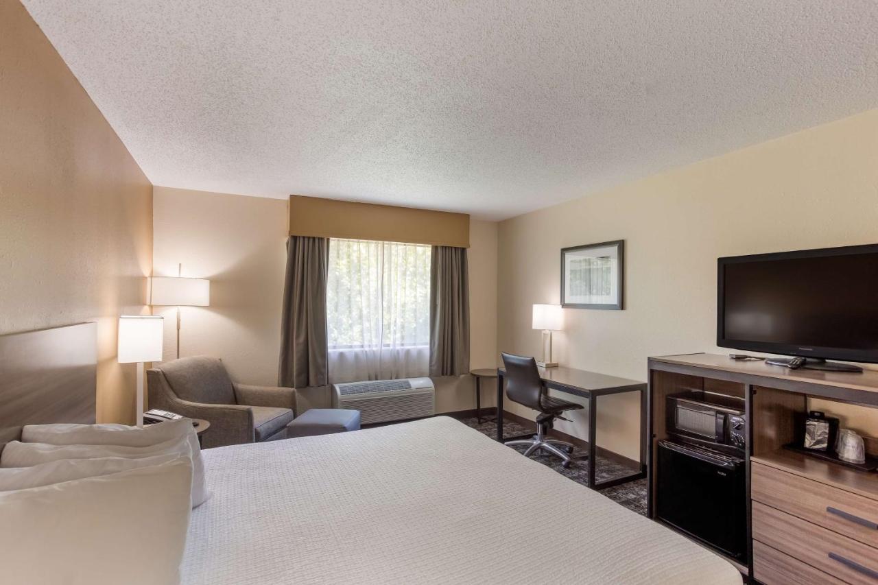 | Best Western Logan Inn