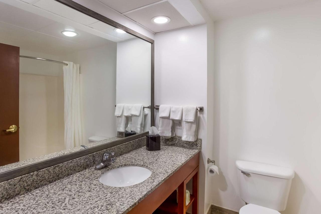 | Best Western Logan Inn
