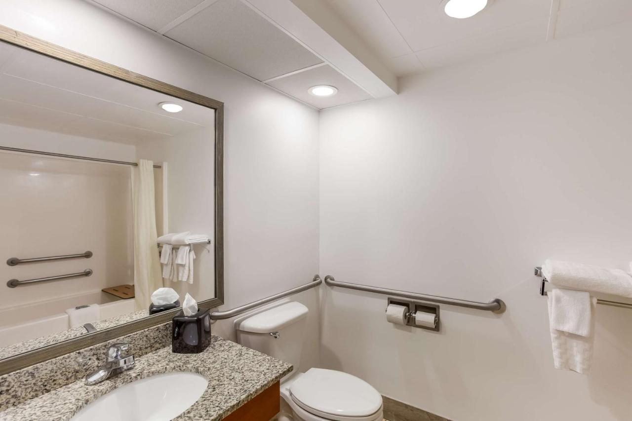 | Best Western Logan Inn