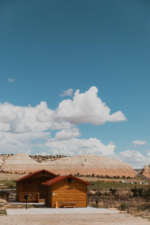 | Log Cottages at Bryce Canyon #1