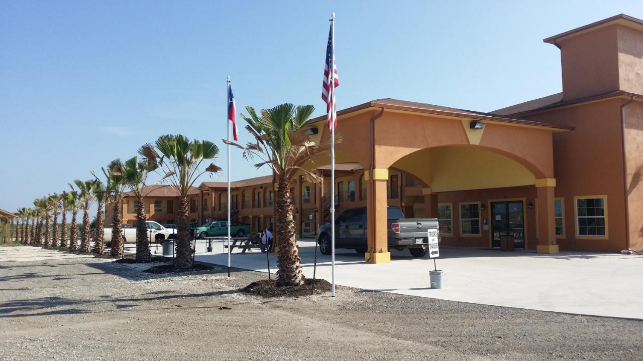 | Texan Inn and Suites Tilden