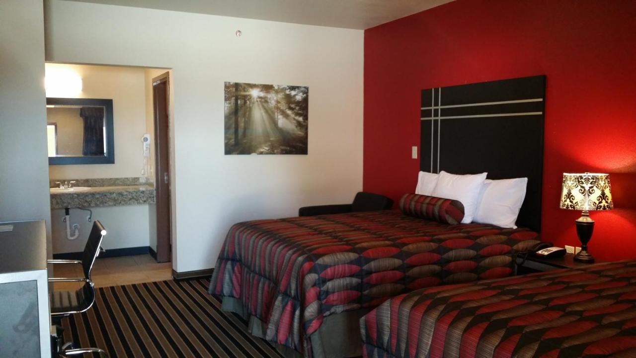 | Texan Inn and Suites Tilden
