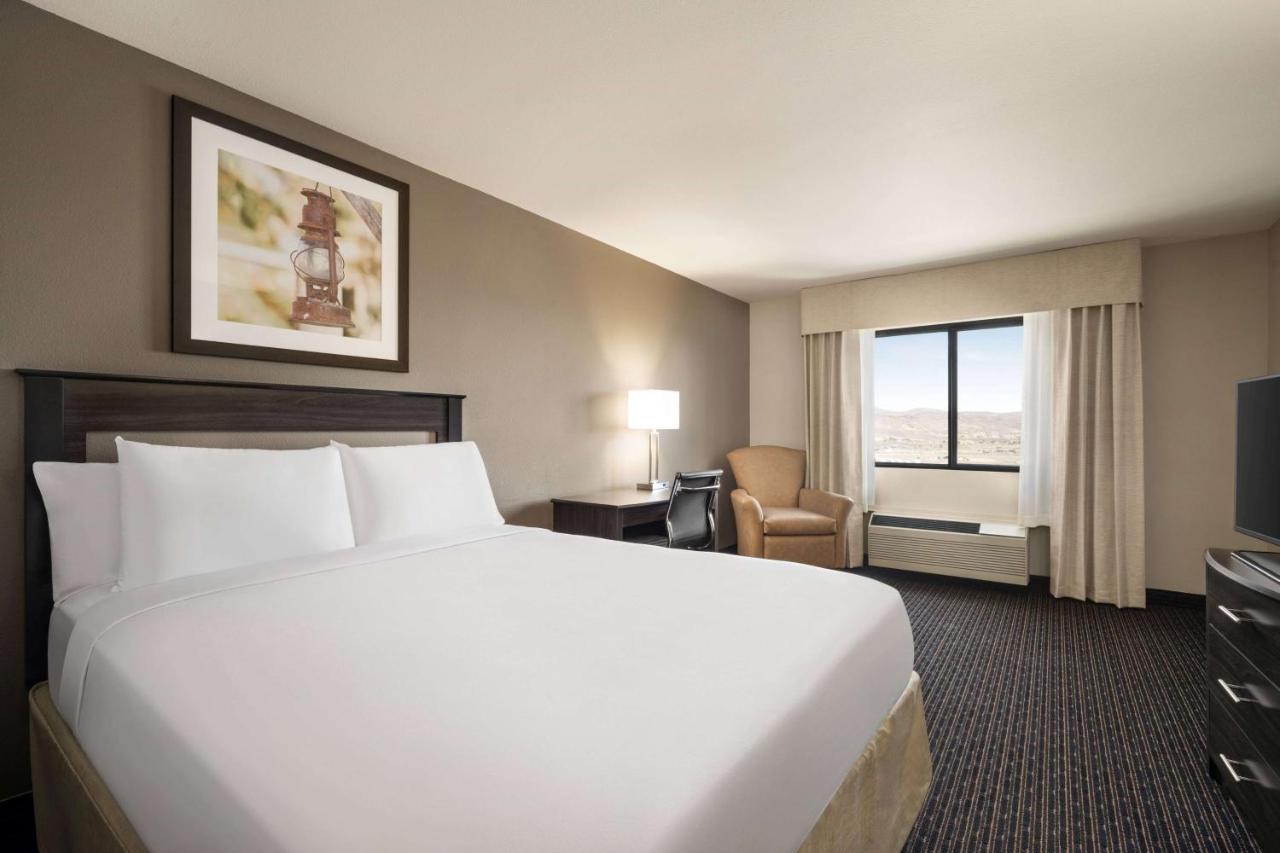 King Room - Non-Smoking at Baymont by Wyndham Elko