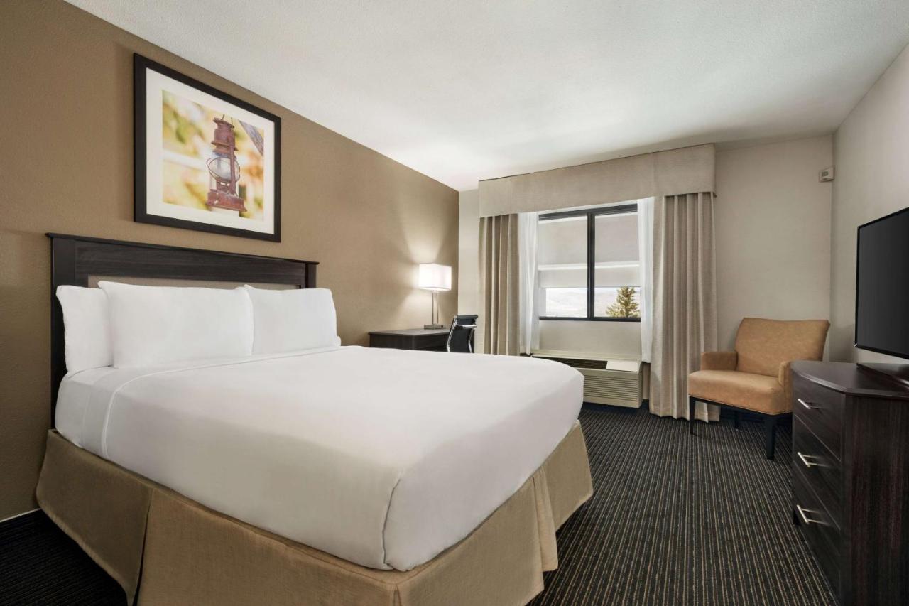 King Room - Non-Smoking at Baymont by Wyndham Elko