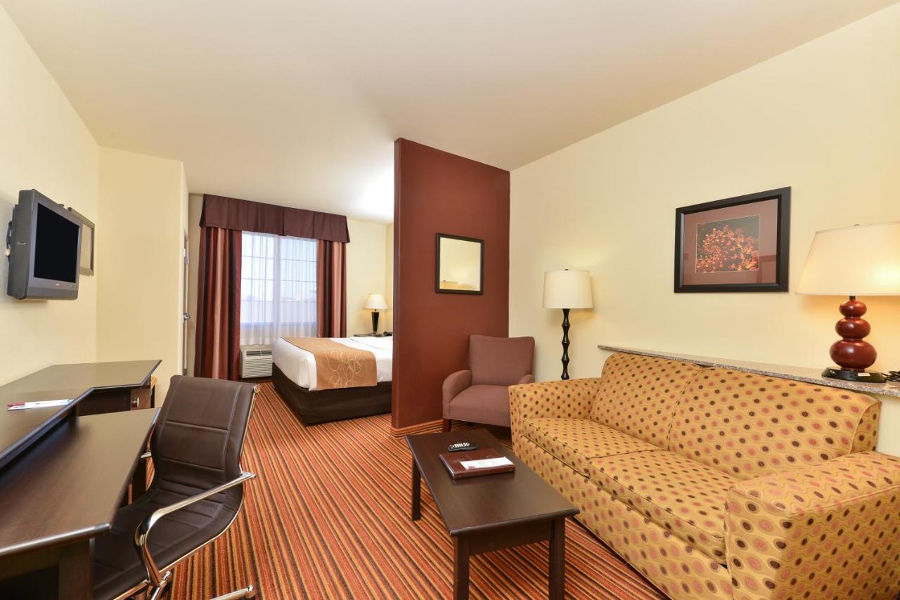 Standard King Suite - Non-Smoking at Comfort Suites Alexandria North