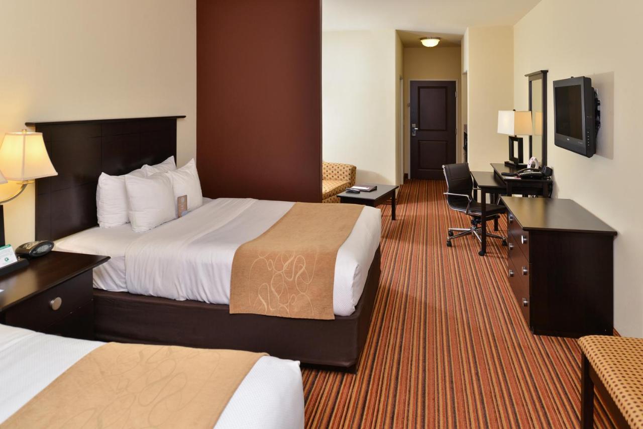 Queen Room with Two Queen Beds - Non-Smoking at Comfort Suites Alexandria North