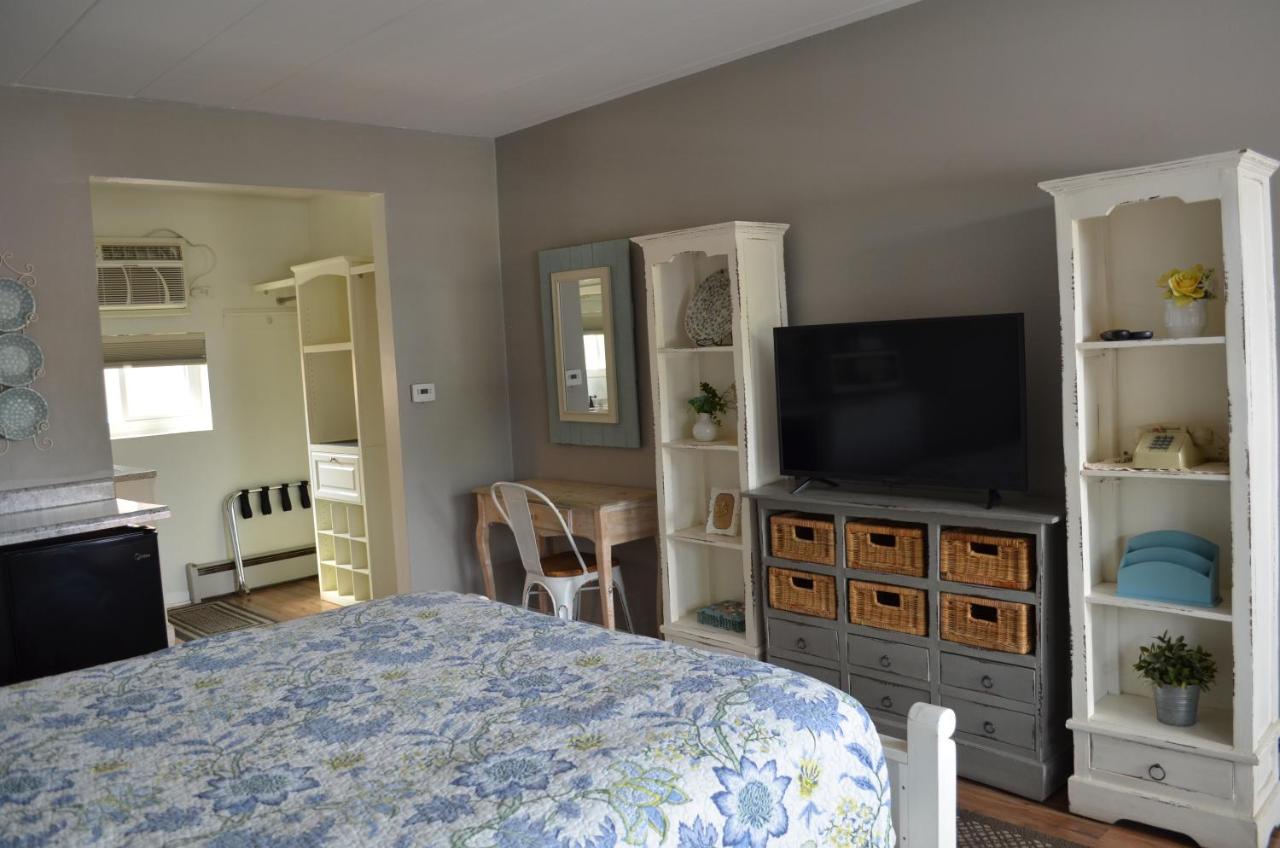 | Gateway Inn