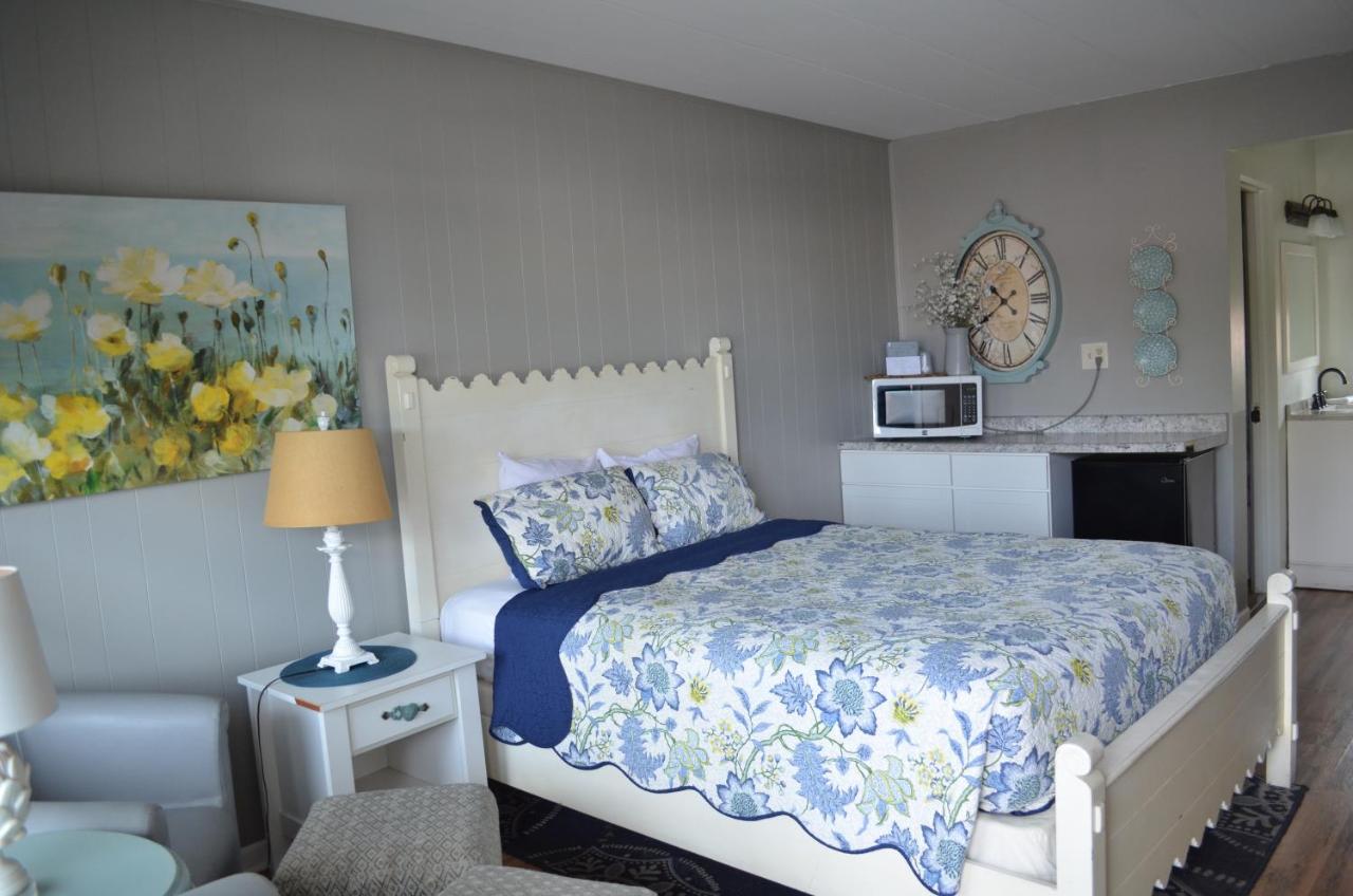 | Gateway Inn
