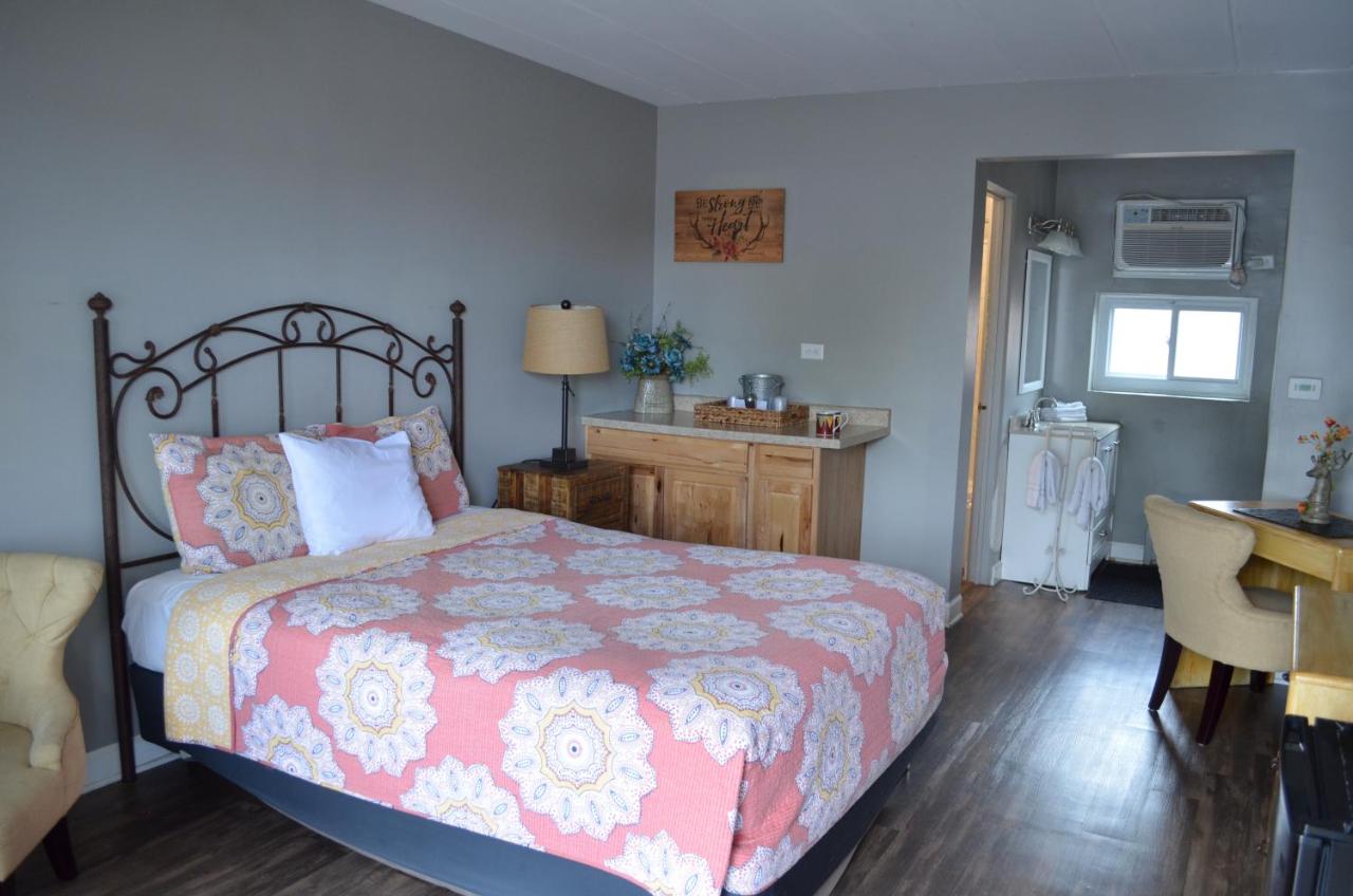 | Gateway Inn