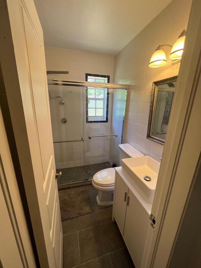 | The Mansion on the River rents 1 week minimum