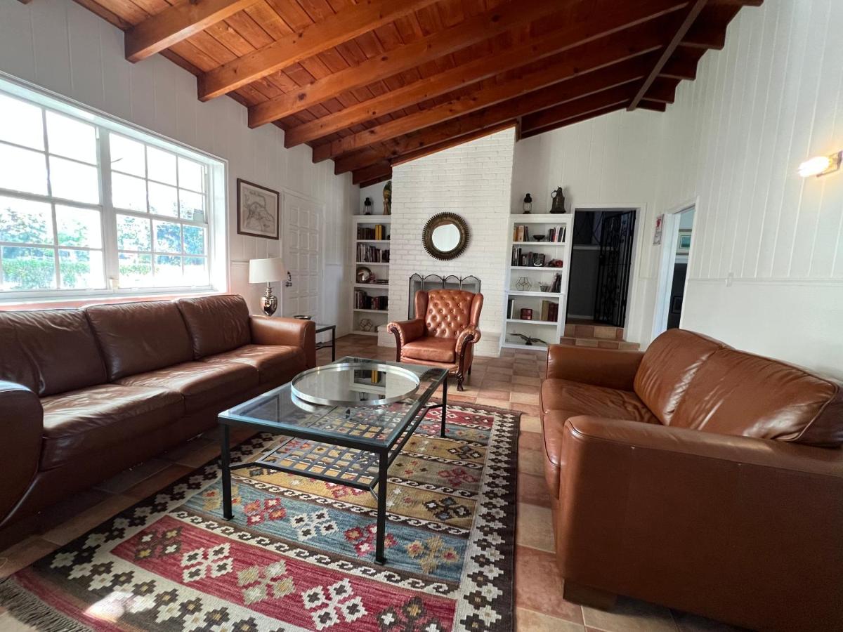 | The Mansion on the River rents 1 week minimum