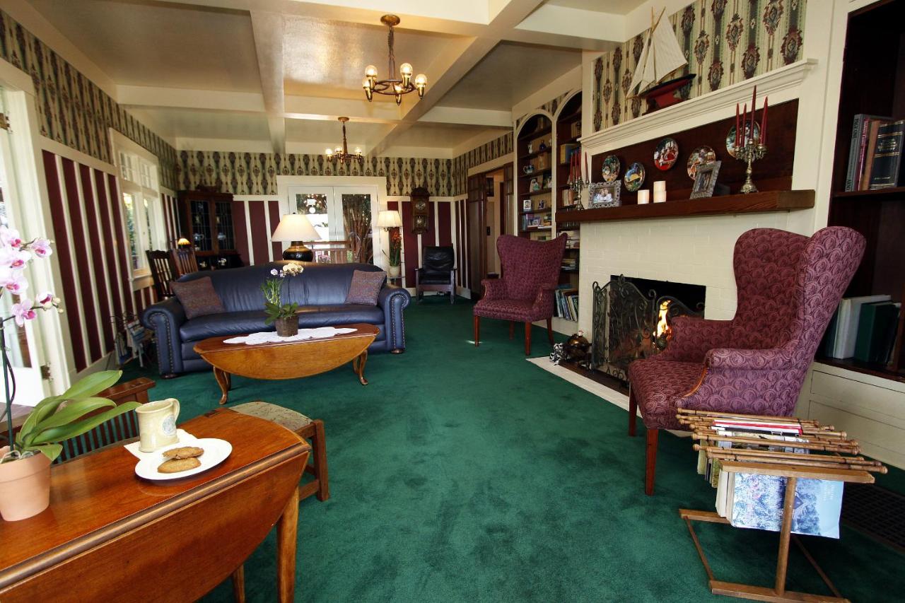 | The Jabberwock Bed & Breakfast