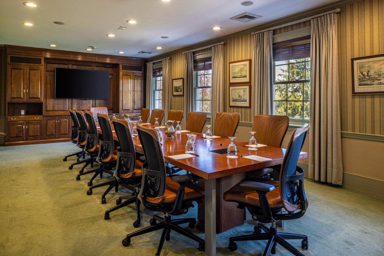 | Baywood Conference and Lodging Center