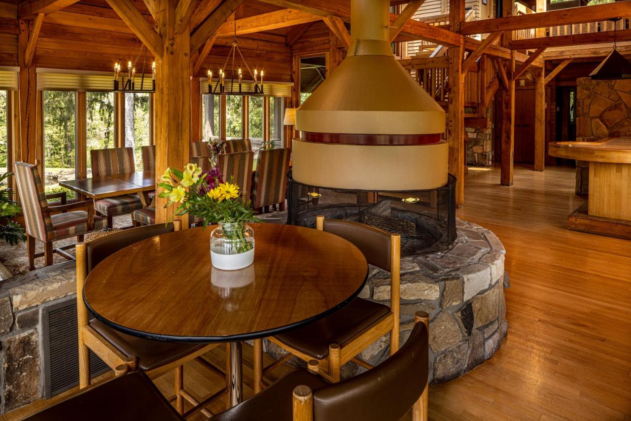 | Baywood Conference and Lodging Center