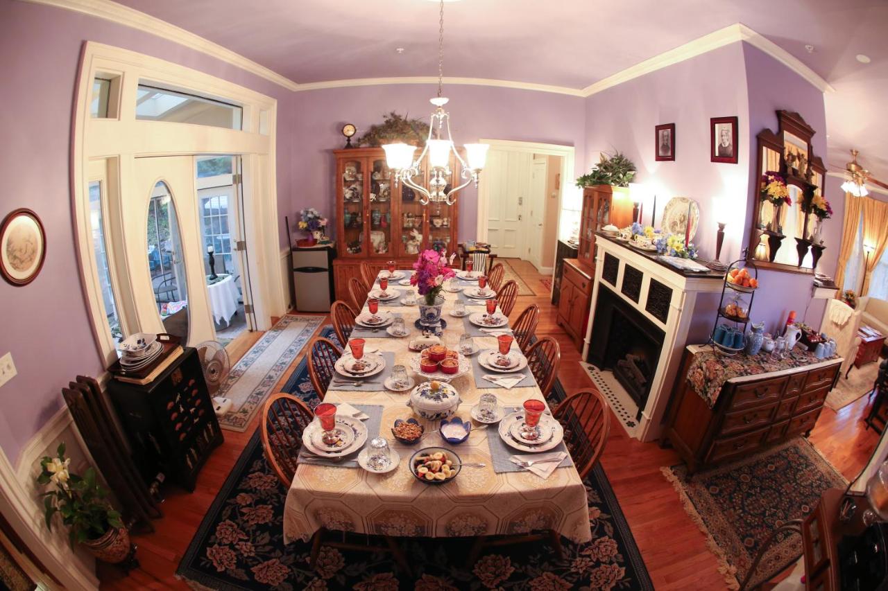 | Center Harbor Sutton House B & B
