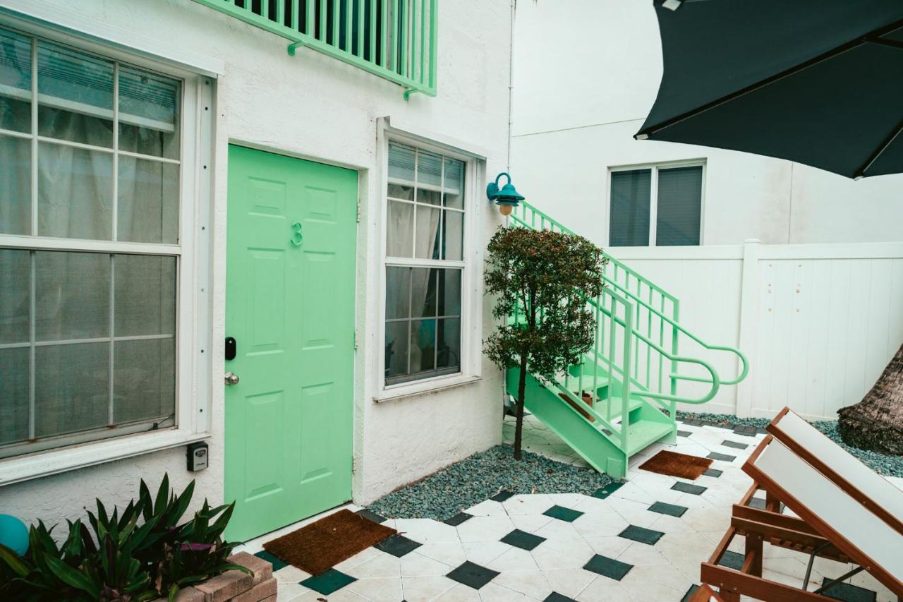  | Karens Las Olas Guest House