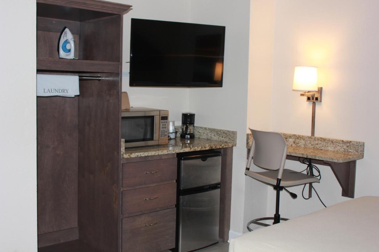 | Seaside Inn - Isle of Palms
