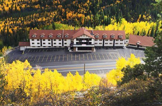 | Monarch Mountain Lodge