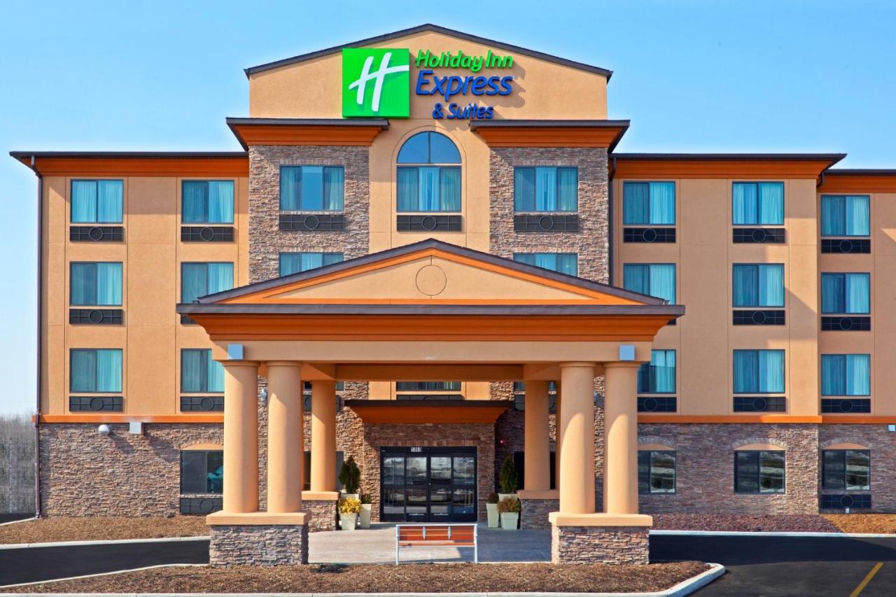  | Holiday Inn Express Hotel & Suites Syracuse North - Cicero
