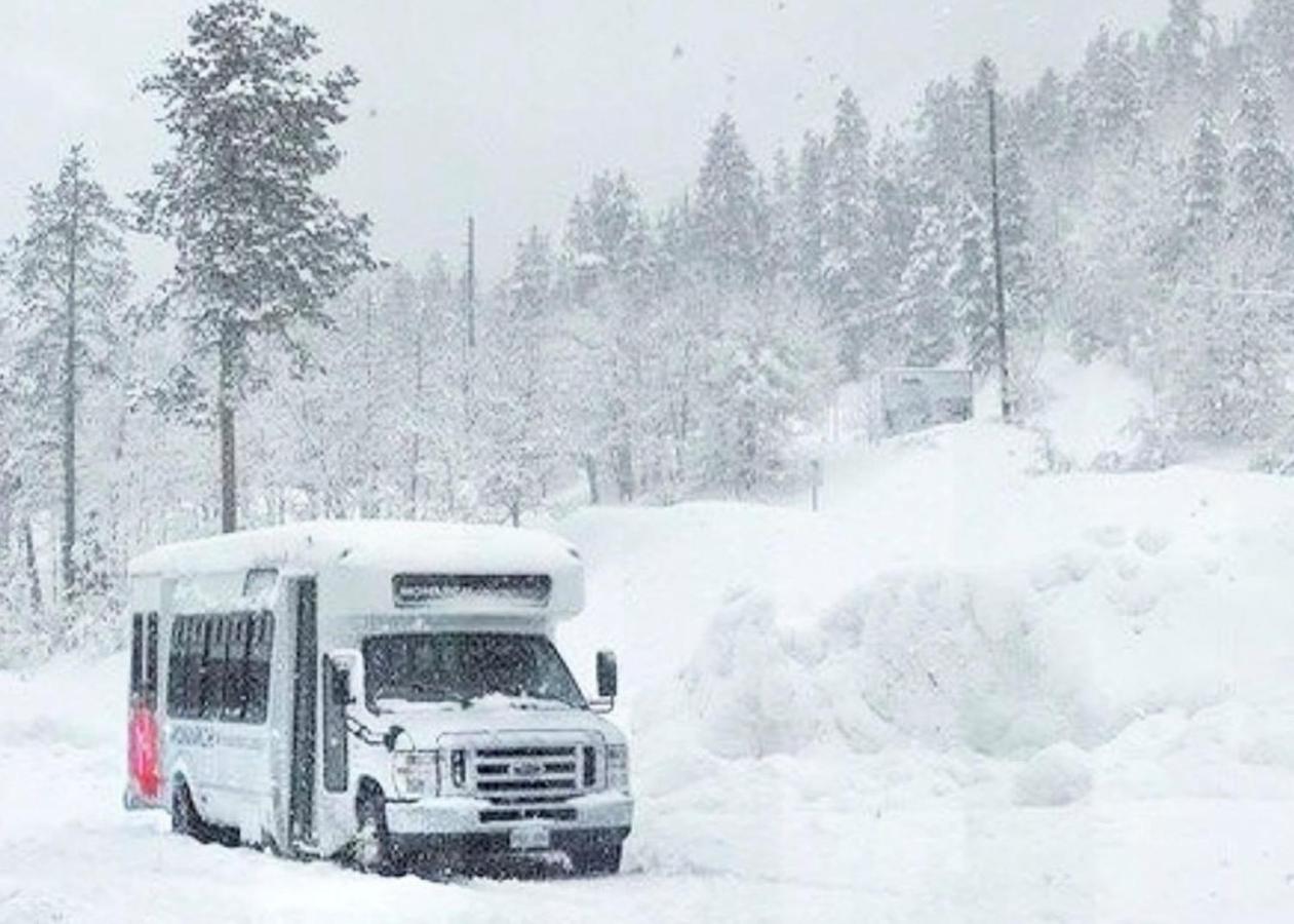 | Monarch Mountain Lodge