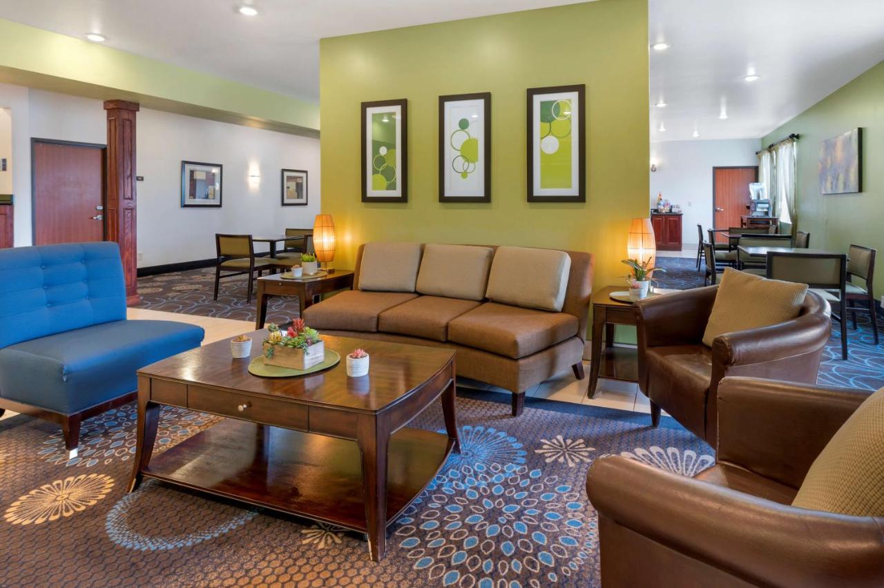 | Best Western Plus Covered Bridge Inn