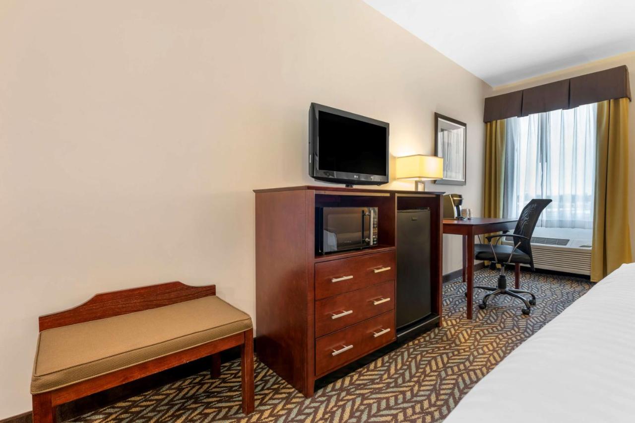 | Best Western Plus Covered Bridge Inn