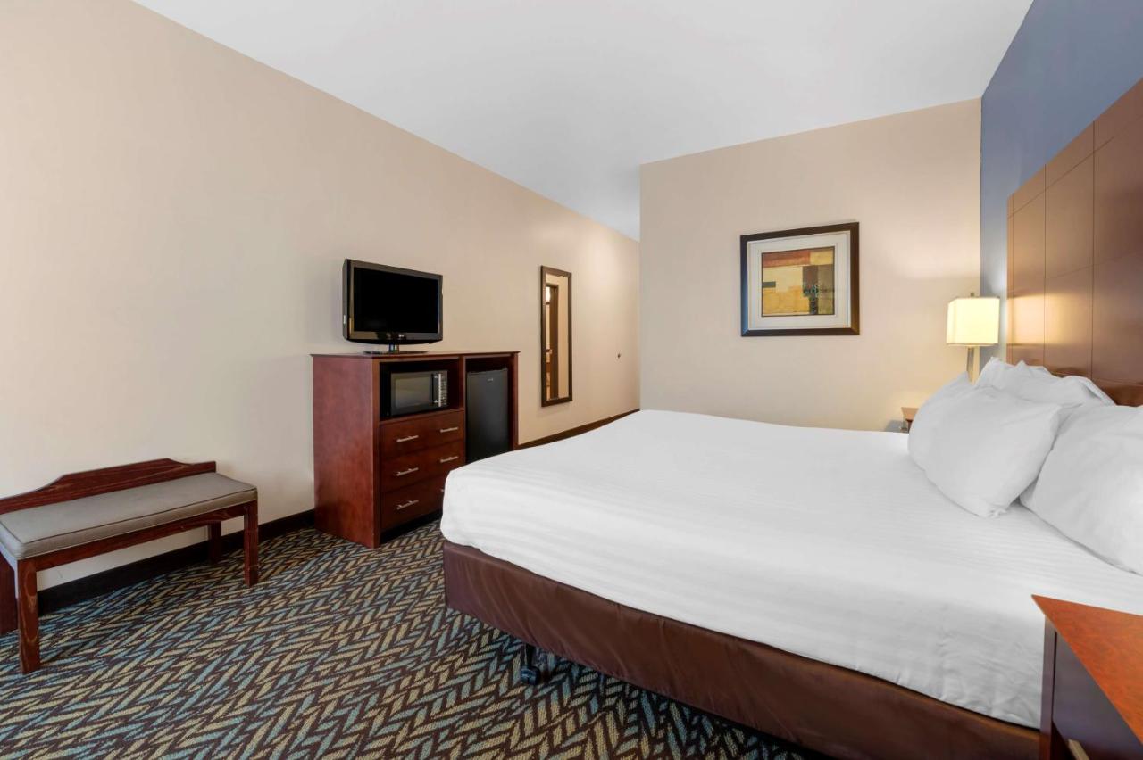 | Best Western Plus Covered Bridge Inn