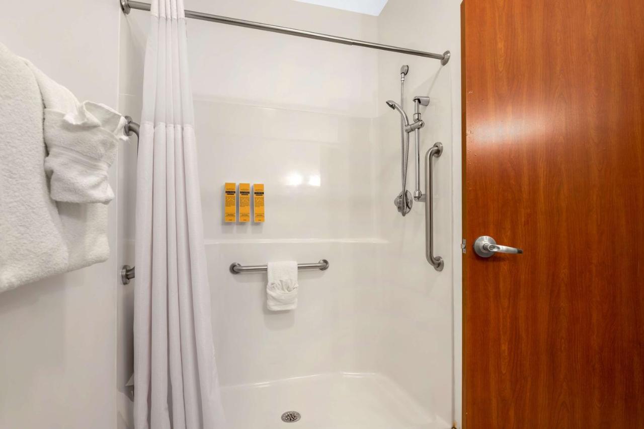 | Best Western Plus Covered Bridge Inn