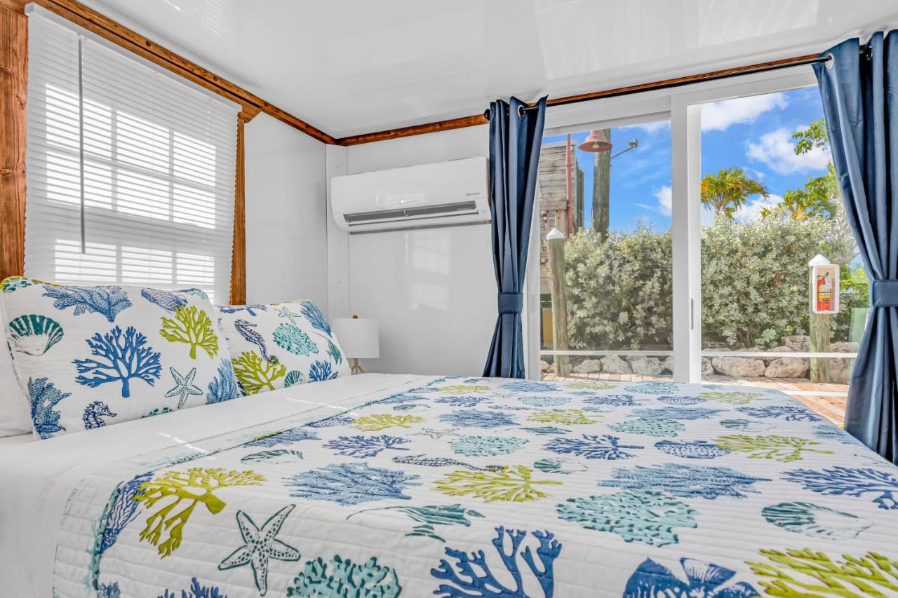 | Aqua Lodges at Coconut Cay Rv and Marina