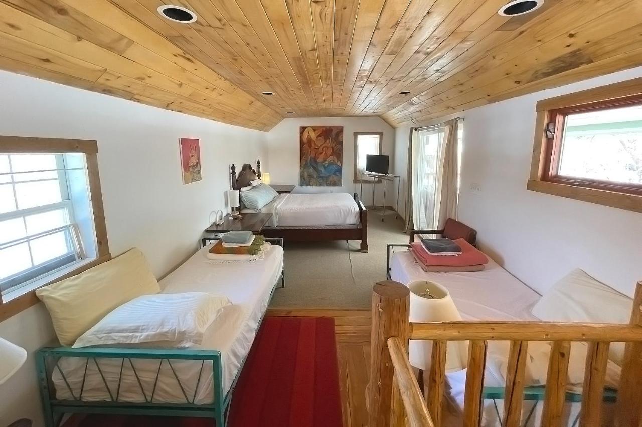 | SnowMansion Taos Adventure Lodge