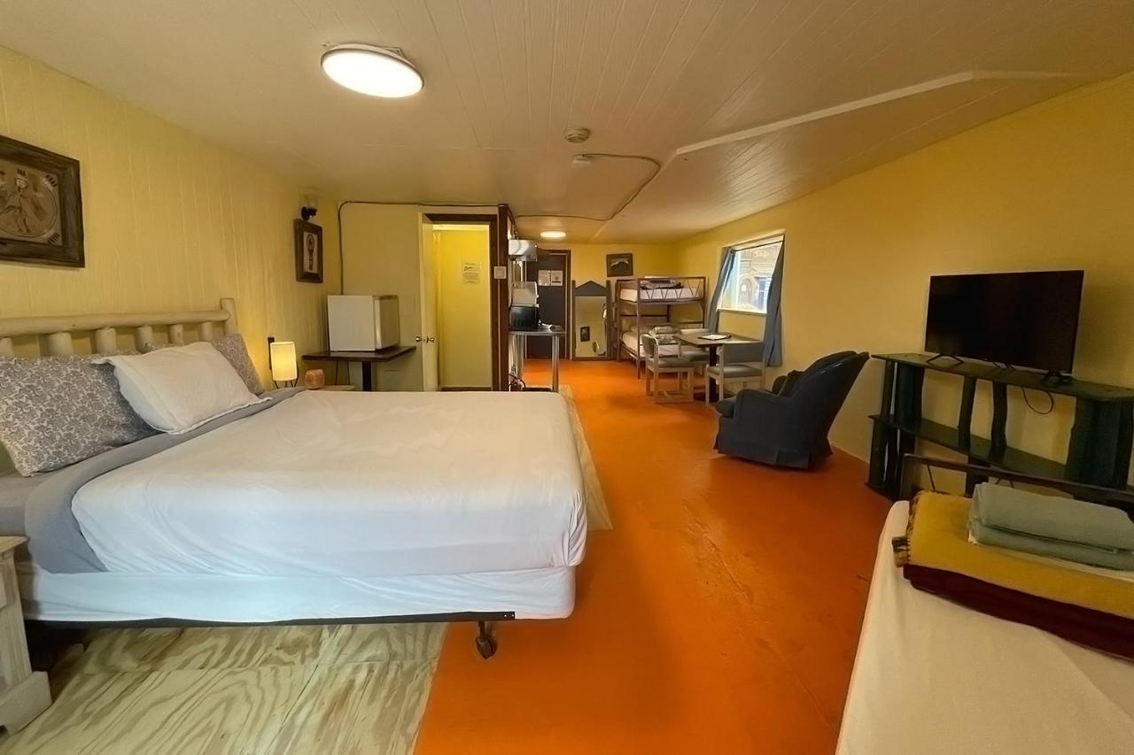 | SnowMansion Taos Adventure Lodge