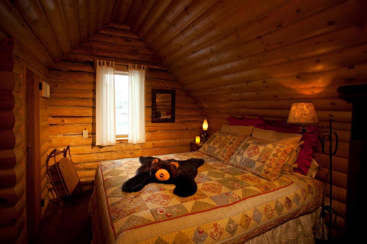 Four-Bedroom Chalet at Alpine Village Suites